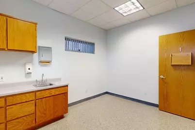 450 Queens Avenue, Yuba City, CA 95991 - Photo 29