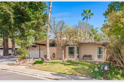 8772 Contemporary Court, Elk Grove, CA 95624 - Photo 5