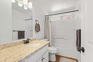 4756 67th St, Sacramento, CA 95820 - Photo 21