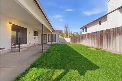 2315 W Vine Street, Lodi, CA 95242 - Photo 27