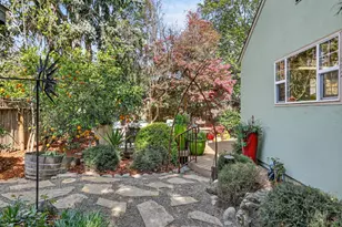 560 46th St, Sacramento, CA 95819 - Photo 43