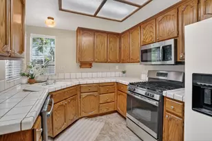 6417 Paseo Del Sol Way, Elk Grove, CA 95758 - Photo 5