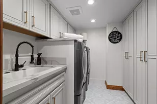 9125 Shady Hollow Way, Fair Oaks, CA 95628 - Photo 19