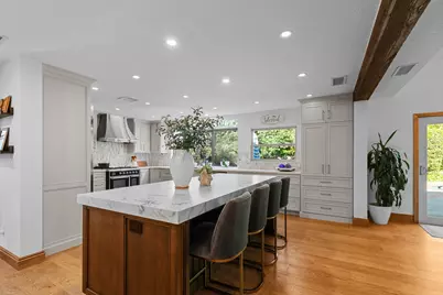 9125 Shady Hollow Way, Fair Oaks, CA 95628 - Photo 17