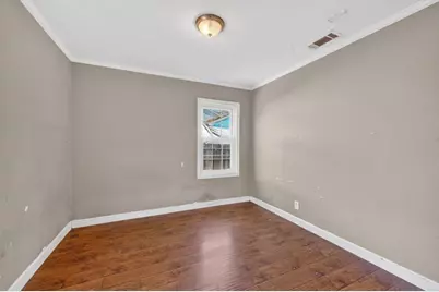 5225 Gordon Drive, Sacramento, CA 95824 - Photo 17