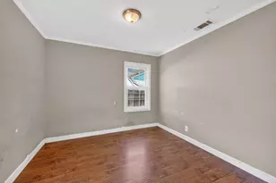 5225 Gordon Dr, Sacramento, CA 95824 - Photo 17