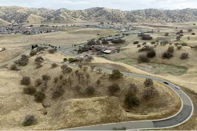 20600 Morton Davis Circle, Patterson, CA 95363 - Photo 9