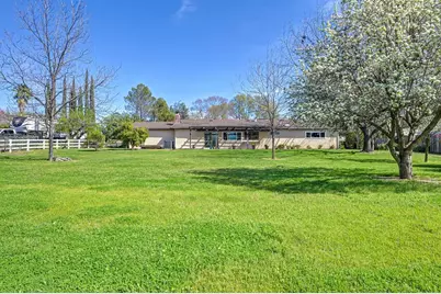 8209 Olivine Avenue, Citrus Heights, CA 95610 - Photo 3