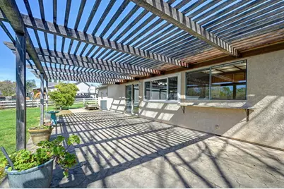 8209 Olivine Avenue, Citrus Heights, CA 95610 - Photo 37