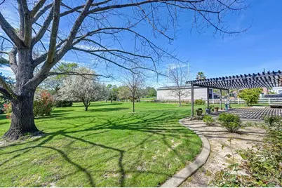 8209 Olivine Avenue, Citrus Heights, CA 95610 - Photo 43