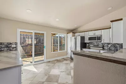 1916 Central Park Way, Modesto, CA 95351 - Photo 13