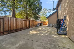 4816 Runway Dr, Fair Oaks, CA 95628 - Photo 35