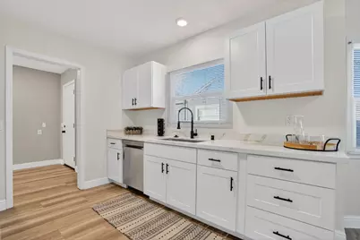 1620 E Harding Way, Stockton, CA 95205 - Photo 17