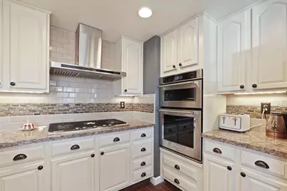 8866 Starfall Way, Elk Grove, CA 95624 - Photo 17