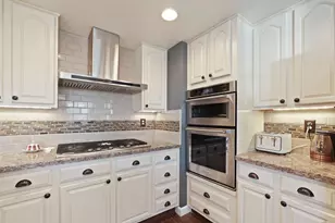 8866 Starfall Way, Elk Grove, CA 95624 - Photo 17