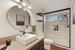 8866 Starfall Way, Elk Grove, CA 95624 - Photo 19