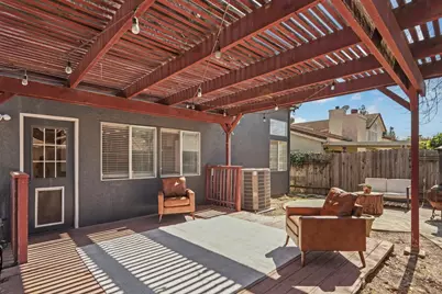 8866 Starfall Way, Elk Grove, CA 95624 - Photo 39