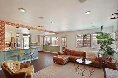 8866 Starfall Way, Elk Grove, CA 95624 - Photo 11