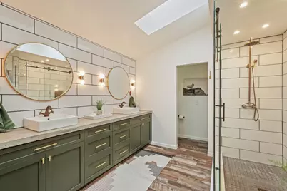 8866 Starfall Way, Elk Grove, CA 95624 - Photo 33