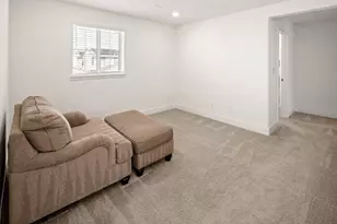 8056 Titan Ln, Roseville, CA 95747 - Photo 19