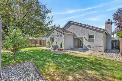 9268 Rose Parade Way, Sacramento, CA 95826 - Photo 33