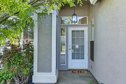 9268 Rose Parade Way, Sacramento, CA 95826 - Photo 5