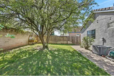 9268 Rose Parade Way, Sacramento, CA 95826 - Photo 37