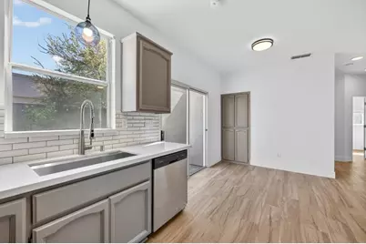 9268 Rose Parade Way, Sacramento, CA 95826 - Photo 11