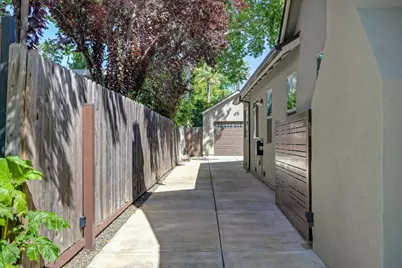 1865 44th Street, Sacramento, CA 95819 - Photo 9