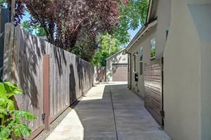 1865 44th St, Sacramento, CA 95819 - Photo 9