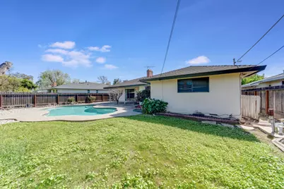 1339 Palomar Circle, Sacramento, CA 95831 - Photo 13