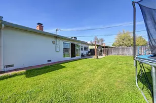 8300 Butternut Dr, Citrus Heights, CA 95621 - Photo 13