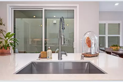 9 Fischbacher Street, Sacramento, CA 95816 - Photo 27