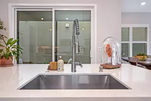 9 Fischbacher St, Sacramento, CA 95816 - Photo 27