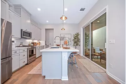 9 Fischbacher Street, Sacramento, CA 95816 - Photo 19