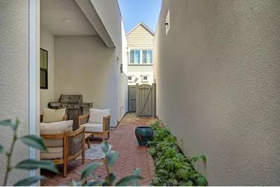 9 Fischbacher Street, Sacramento, CA 95816 - Photo 59