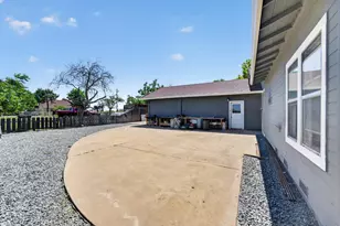 12301 E Jahant Rd, Acampo, CA 95220 - Photo 37