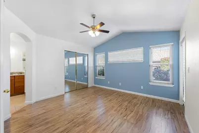 8600 Heritage Hill Drive, Elk Grove, CA 95624 - Photo 23