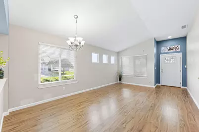 8600 Heritage Hill Drive, Elk Grove, CA 95624 - Photo 5
