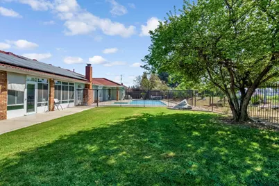 2436 Trevor Court, Madera, CA 93637 - Photo 47