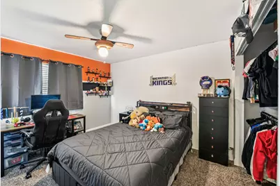 11890 Cresthill Drive, Elk Grove, CA 95624 - Photo 7