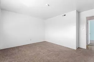 9032 Talisman Dr, Sacramento, CA 95826 - Photo 19