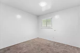 9032 Talisman Dr, Sacramento, CA 95826 - Photo 25