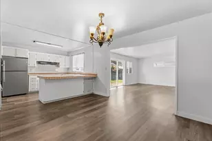 9032 Talisman Dr, Sacramento, CA 95826 - Photo 9