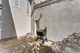 7 Villa Gardens Ct, Roseville, CA 95678 - Photo 35