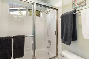 100 Hensey Ct, Folsom, CA 95630 - Photo 21