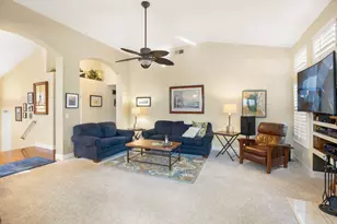 100 Hensey Ct, Folsom, CA 95630 - Photo 9