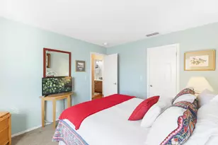 100 Hensey Ct, Folsom, CA 95630 - Photo 17