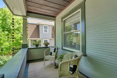 2720 Portola Way, Sacramento, CA 95818 - Photo 3