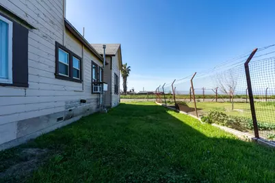 9084 O Street, South Dos Palos, CA 93665 - Photo 5